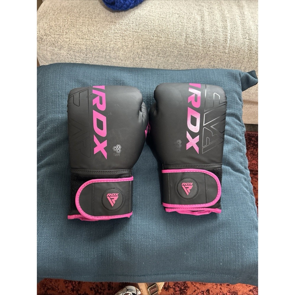 RDX Boxing Gloves Women MMA Sparring Gloves Muay Thai Kickboxing Gloves Used X1